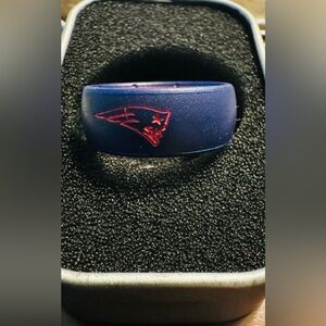 Groove Life NFL Patriots Silicone Ring Size 8 NIB